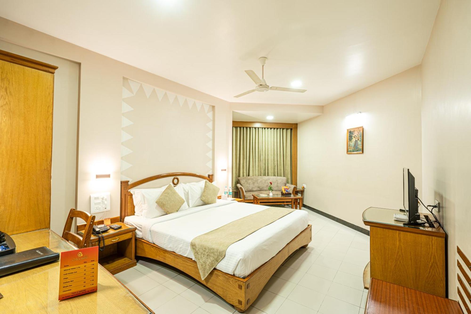Hotel Mayura Rāipur 外观 照片